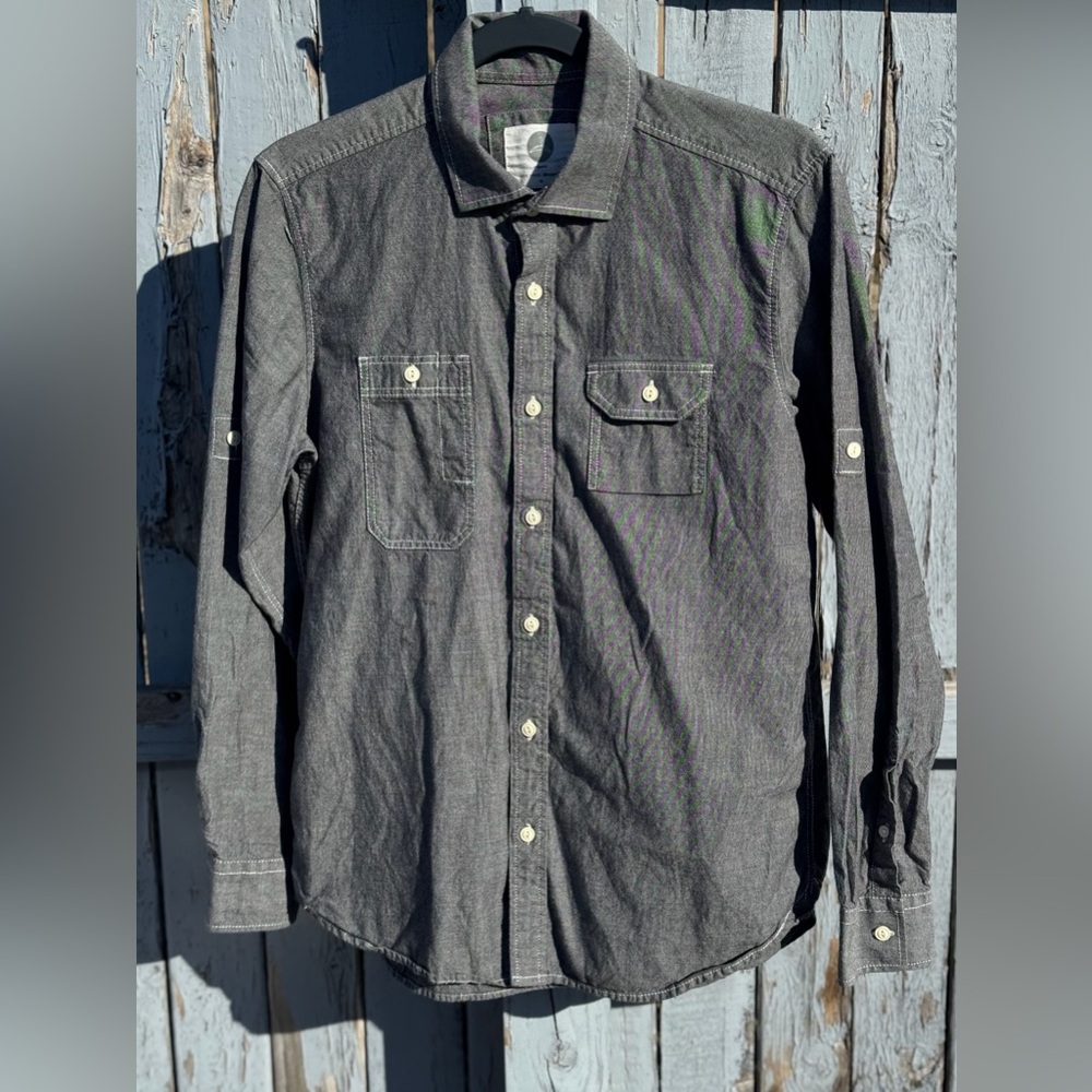 Organic Basic House Shirt Medium Men’s Roll Tab Sleeve Chambray Casual Style